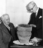 Photograph of Bronze Age urn