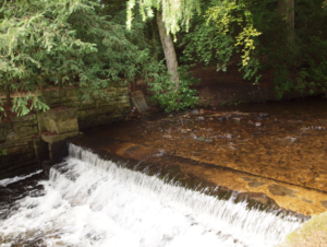 Photograph of weir in Manor Park, Glossop
