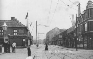 Photograph of High Street East, Glossop c. 1905
