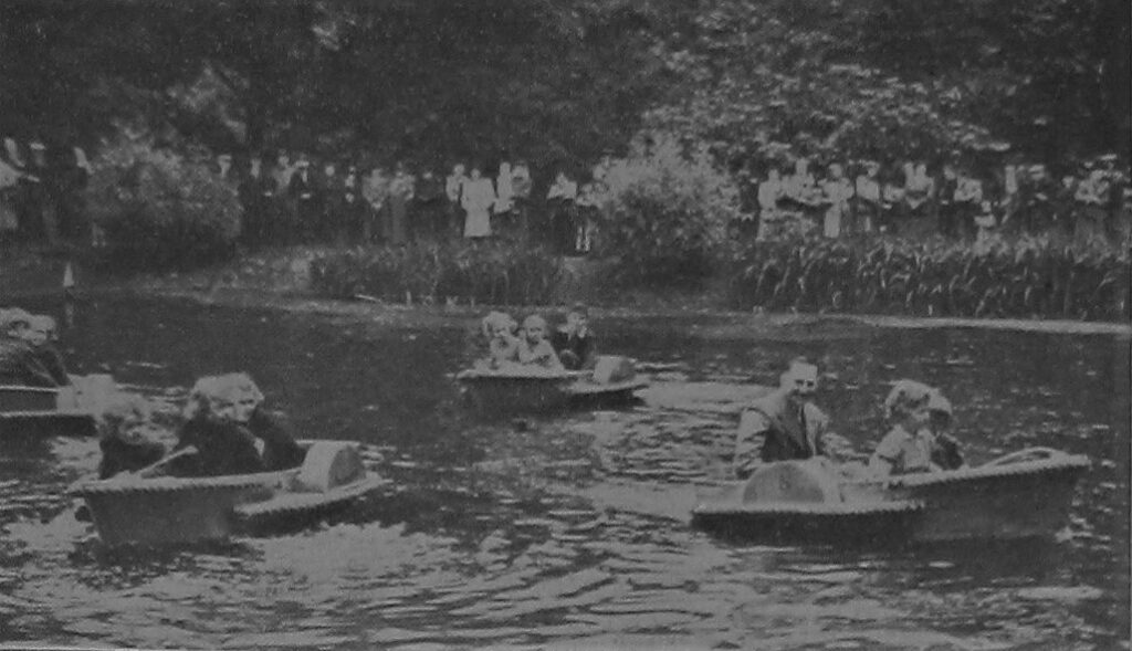 Photograph of paddle boats at Manor Park, Glossop in 1947