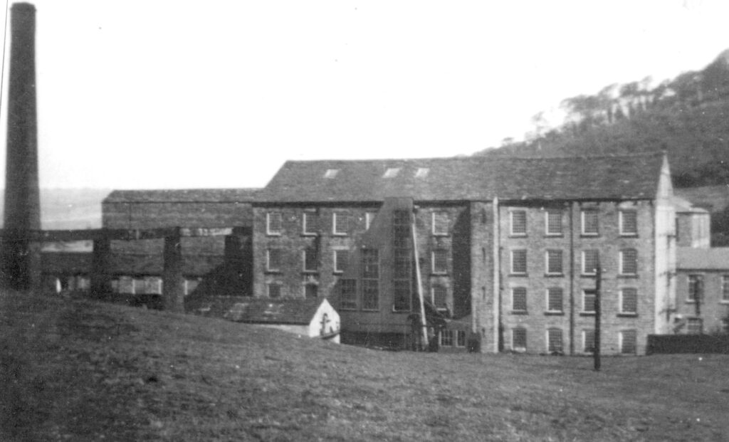 Black and white photograph of Hurst Mill, Glossop