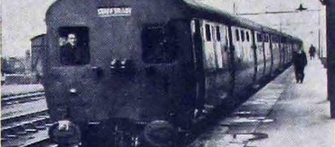 Photograph of EMU at Glossop