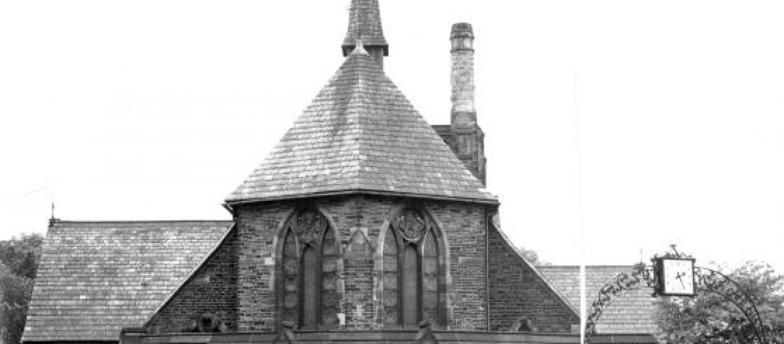 Photograph of St Andrews Church, Hadfield